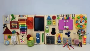 Painel Sensorial Montessoriano Educativo / Placa de Atividades/ Duplo EUA - com 116x43cm